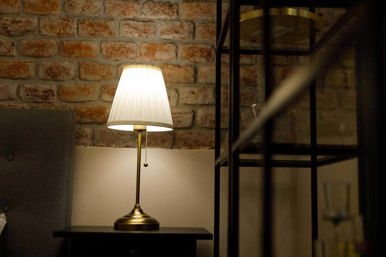Stylish Flat In The Heart Of Historical Center Appartement Timişoara Buitenkant foto