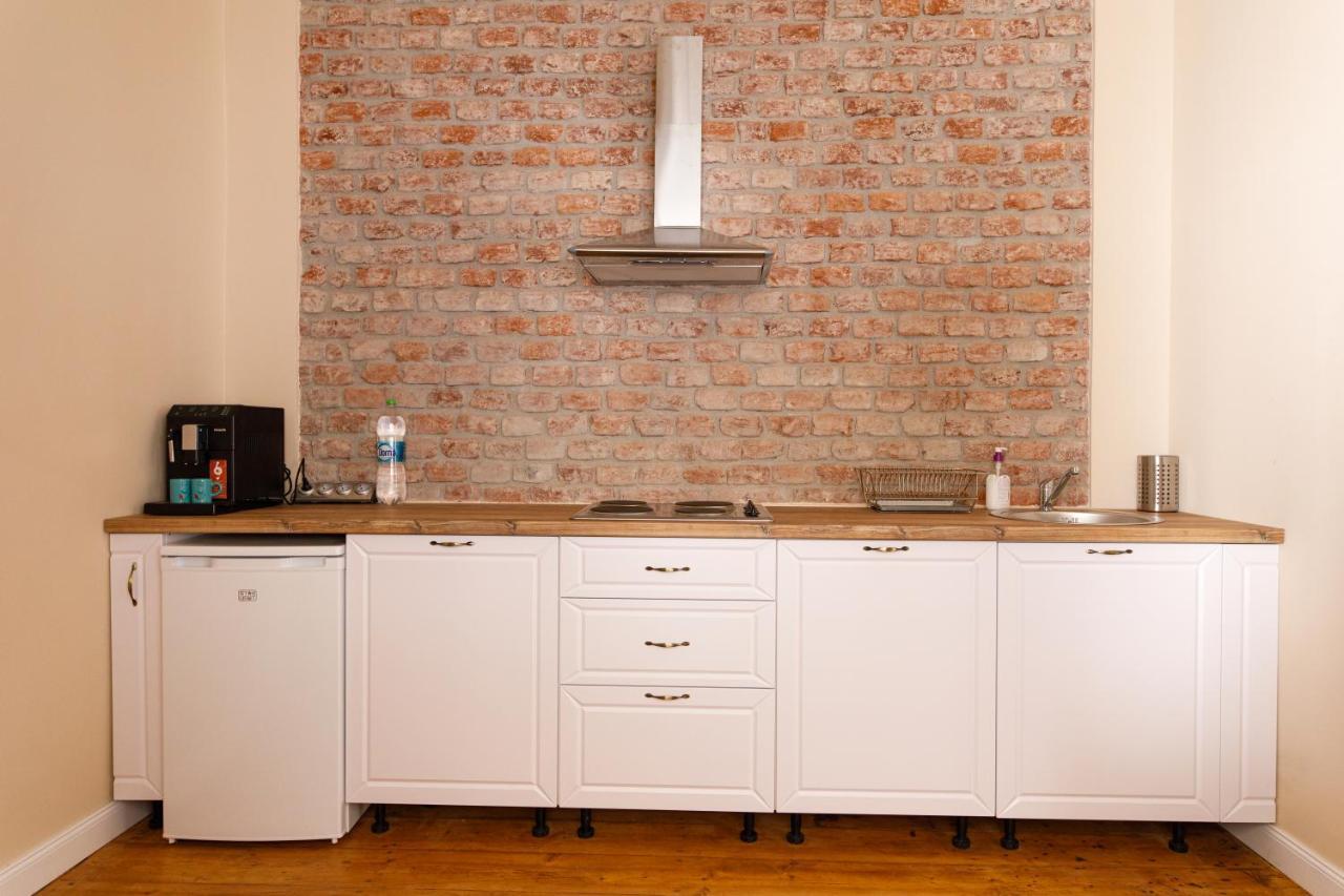 Stylish Flat In The Heart Of Historical Center Appartement Timişoara Buitenkant foto